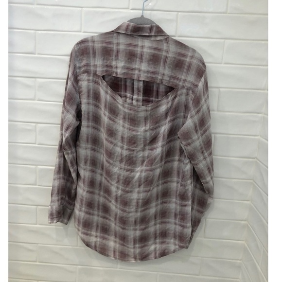 JET John eshaya Open-Back Plaid Blouse - Picture 7 of 8